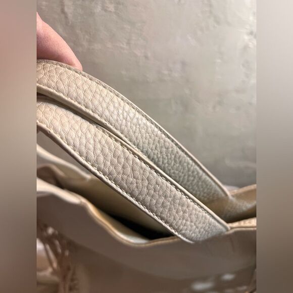 Shiraleah Fringe Cream Tote/Crossbody Vegan Bag large zipper pocket faux leather - Picture 7 of 16